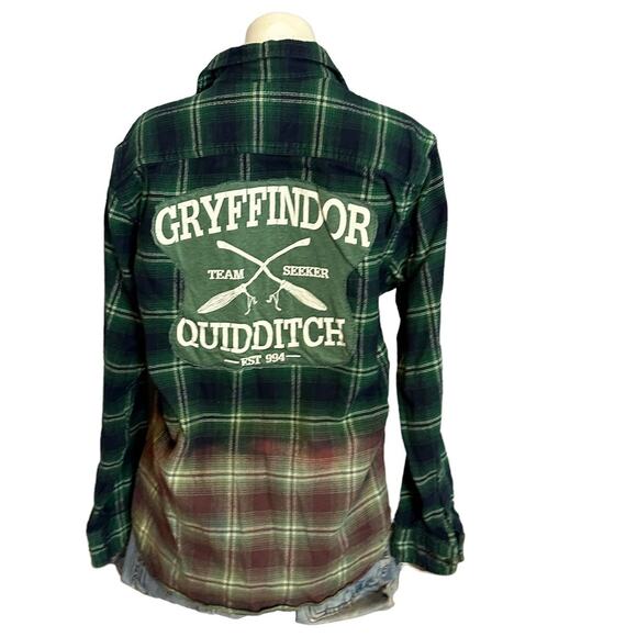 Harry Potter Flannel Plaid Shirt Shacket MEDIUM  Unique Gryffindor Quidditch - Picture 1 of 6